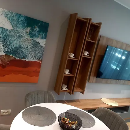 Apartment Black Sea Luxury - Mamaia Nord Beachfront *